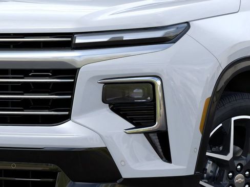 New 2026 Chevrolet Traverse High Country w/ LPO, Floor Liner Package AWD/4WD image 11