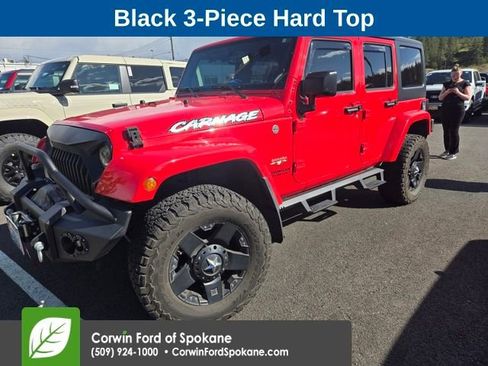 Used 2017 Jeep Wrangler Unlimited Sahara w/ Connectivity Group AWD/4WD image 4