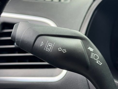 Used 2023 Ford Edge Titanium AWD/4WD image 14
