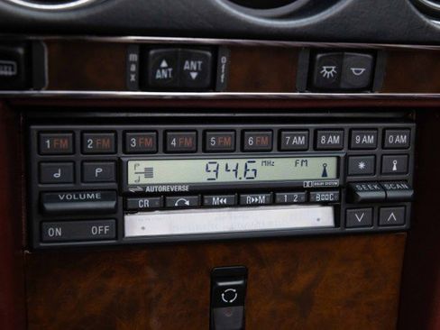 Used 1989 Mercedes-Benz 560 SL image 38