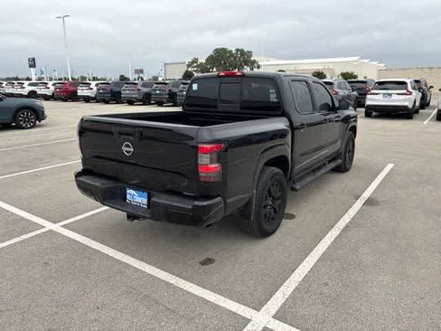 Used 2023 Nissan Frontier SV w/ Midnight Edition Package AWD/4WD image 5