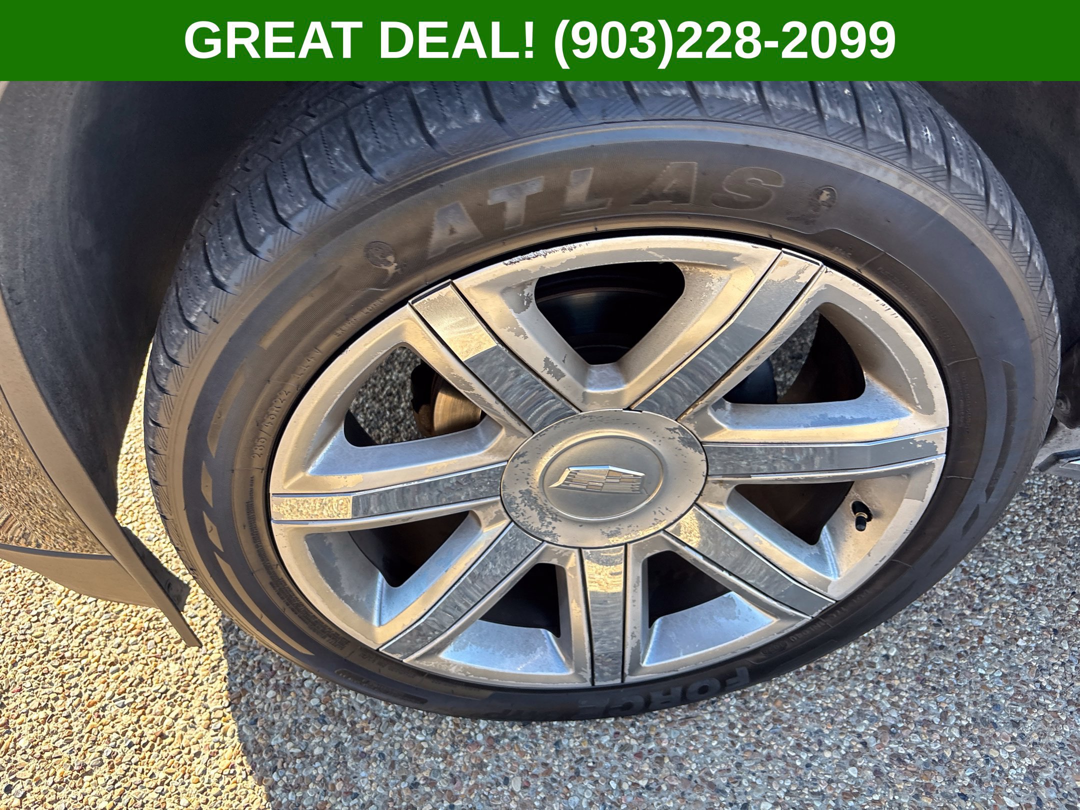 Used 2018 Cadillac Escalade Luxury AWD/4WD image 16