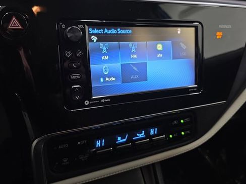 Used 2017 Toyota Corolla iM image 20