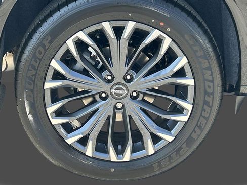 New 2026 Nissan Rogue Platinum image 7