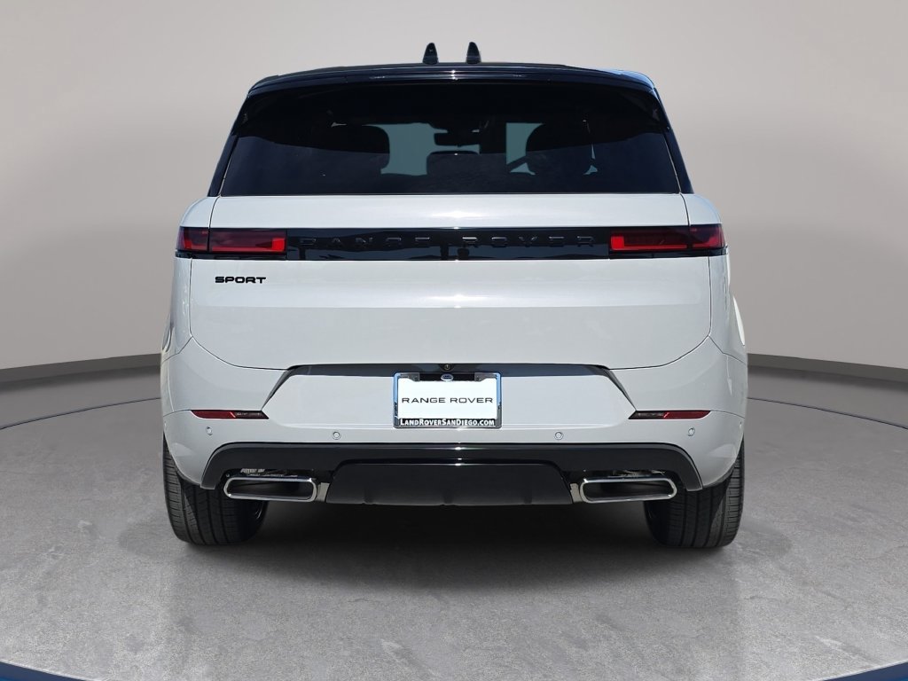 New 2027 Land Rover Range Rover Sport Dynamic SE AWD/4WD image 6