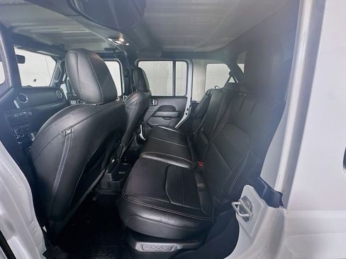 Used 2022 Jeep Wrangler Sahara w/ Cold Weather Group image 28