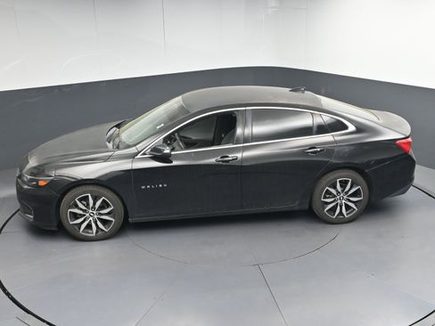 Used 2017 Chevrolet Malibu LT w/ Driver Confidence Package image 37