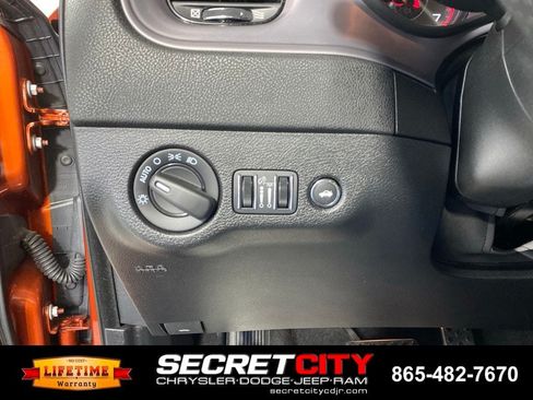 Used 2023 Dodge Charger R/T w/ Blacktop Package RWD image 13