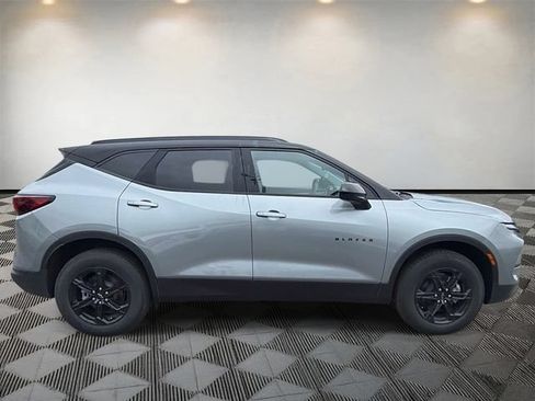 New 2026 Chevrolet Blazer LT w/ Convenience Package FWD image 4