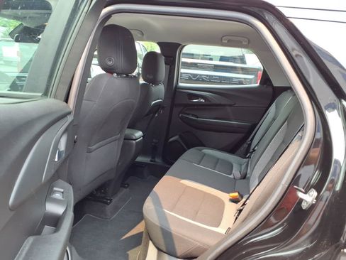 Certified 2023 Chevrolet TrailBlazer LS FWD image 17