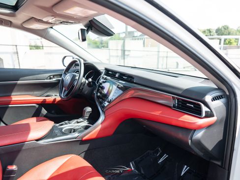 Used 2019 Toyota Camry XSE w/ Carpet Mat Package FWD image 14