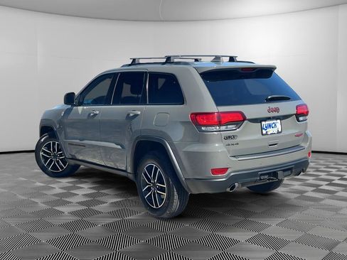 Used 2020 Jeep Grand Cherokee Trailhawk w/ Trailhawk Luxury Group AWD/4WD image 2