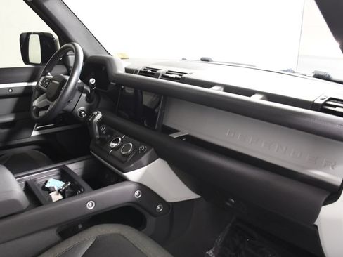 Used 2020 Land Rover Defender 110 First Edition AWD/4WD image 19