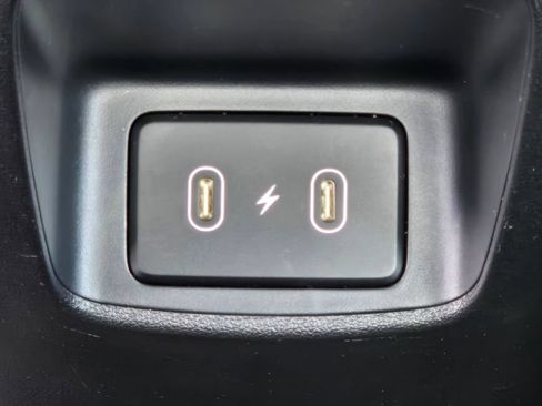 Used 2024 Hyundai Elantra SEL FWD image 23
