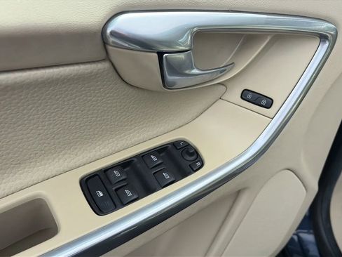 Used 2013 Volvo XC60 3.2 image 11