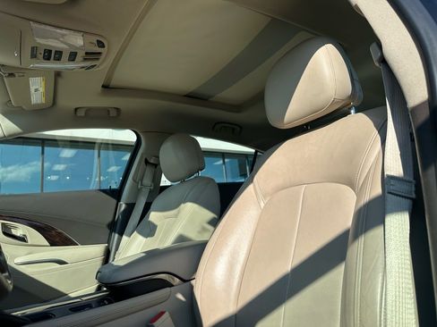 Used 2014 Buick LaCrosse Premium w/ Driver Confidence Package image 9