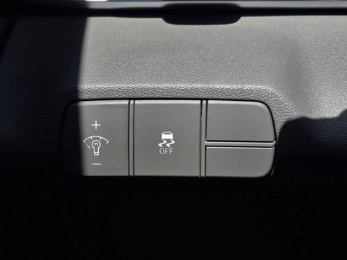 Certified 2026 Hyundai Elantra Sport FWD image 30