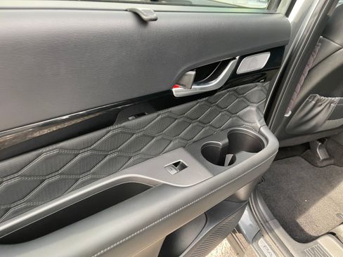 Used 2022 Hyundai Palisade Calligraphy image 21