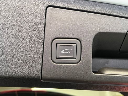 Used 2024 Cadillac XT4 Sport w/ Cold Weather Package image 45