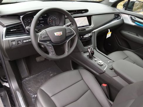 New 2026 Cadillac XT5 Premium Luxury w/ LPO, ONYX Package image 13