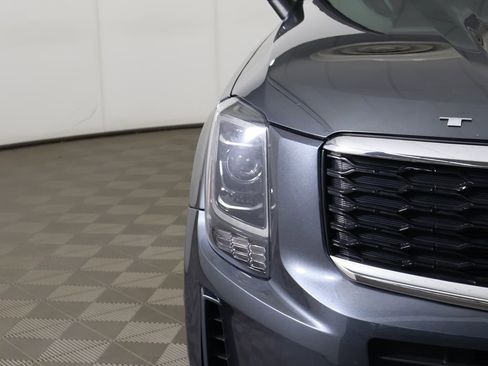 Used 2022 Kia Telluride LX AWD/4WD image 13