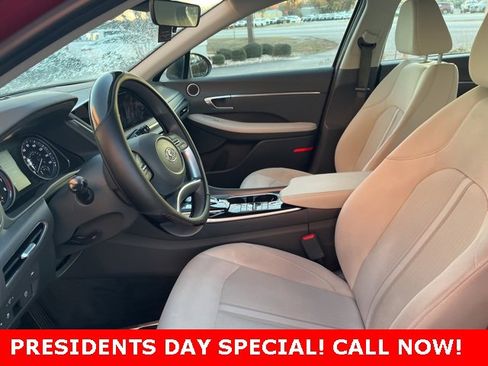 Used 2023 Hyundai Sonata SEL w/ Cargo Package image 7