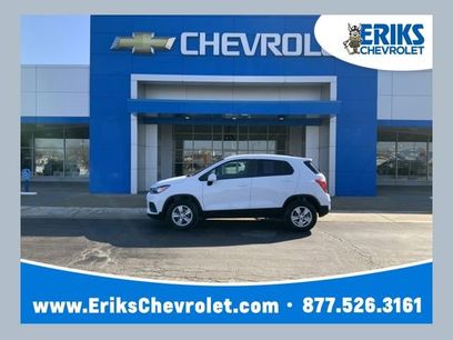 Used 2022 Chevrolet Trax LS w/ Tint and Cruise Package