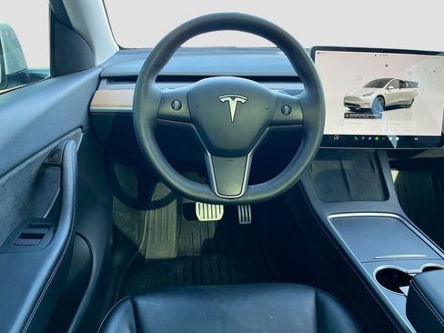 Used 2022 Tesla Model Y Performance AWD/4WD image 21