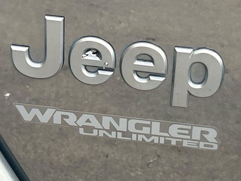 Used 2022 Jeep Wrangler Unlimited Sport AWD/4WD image 12