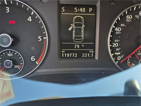 Used 2015 Volkswagen Passat TDI SEL Premium FWD image 15