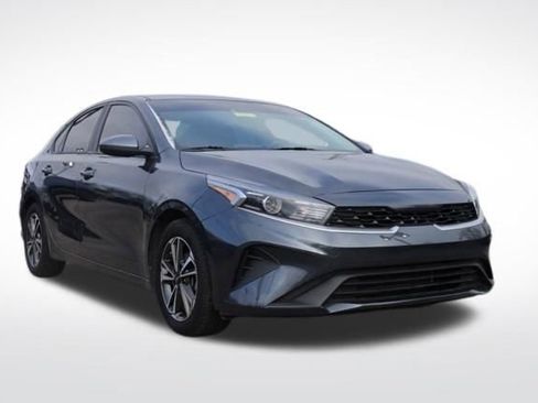 Used 2023 Kia Forte LXS FWD image 1