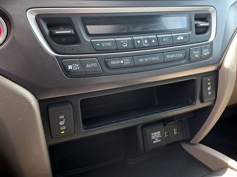 Used 2016 Honda Pilot EX-L image 19