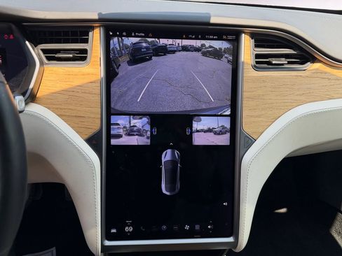 Used 2020 Tesla Model S Long Range Plus AWD/4WD image 14