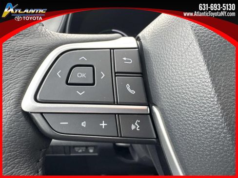 New 2026 Toyota Sienna XLE image 13