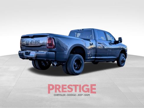 New 2026 RAM 3500 Laramie AWD/4WD image 5
