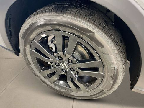 New 2026 Honda HR-V Sport image 12