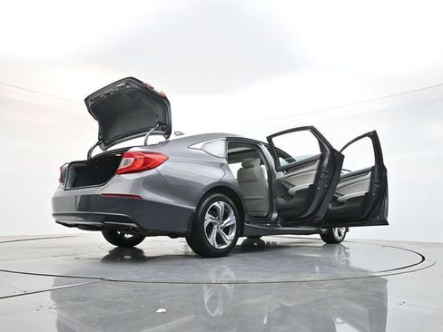 Used 2019 Honda Accord EX-L image 40