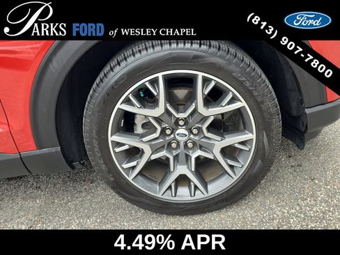 Certified 2025 Ford Explorer Platinum w/ Ultimate Package RWD image 33