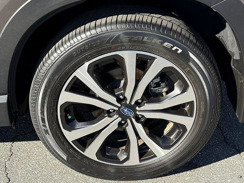 Used 2023 Subaru Forester Limited image 6