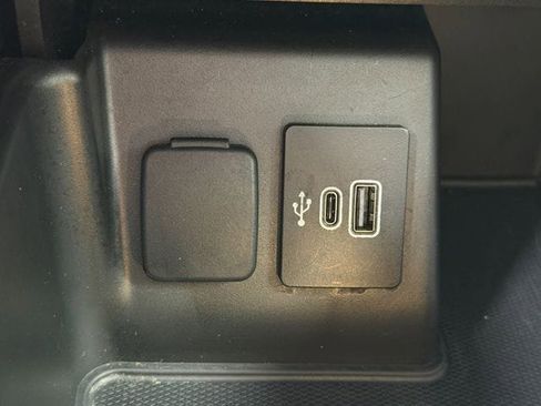 Used 2025 Ford Explorer ST-Line w/ ST-Line Street Pack AWD/4WD image 20