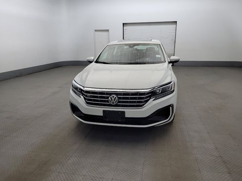 Used 2020 Volkswagen Passat 2.0T R-Line FWD image 15