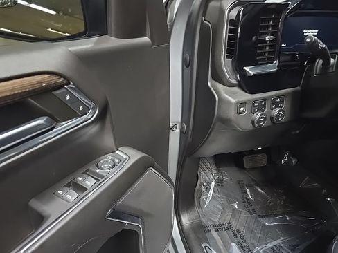 Used 2023 Chevrolet Silverado 1500 RST AWD/4WD image 27