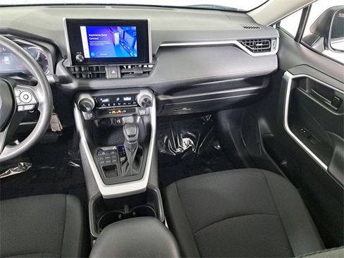 Used 2024 Toyota RAV4 LE image 17