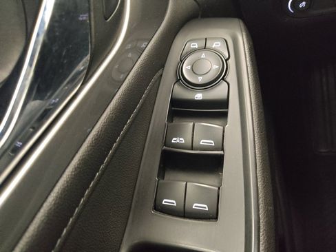 Used 2023 Chevrolet Traverse LT AWD/4WD image 27