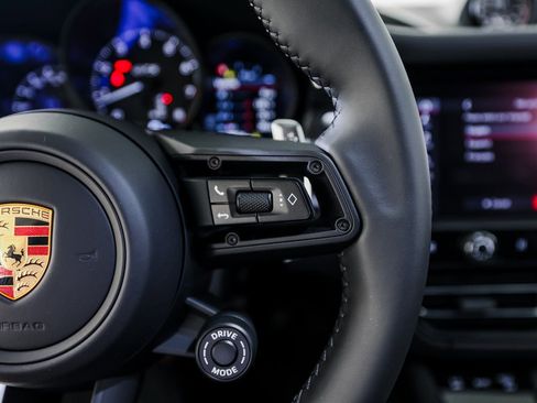 New 2026 Porsche Macan GTS image 16