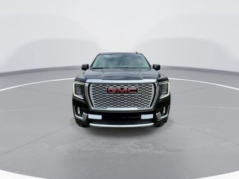 Used 2024 GMC Yukon XL Denali image 3
