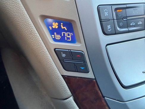 Used 2008 Cadillac CTS 3.6 w/ Wood Trim Package image 35