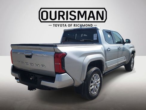 Used 2025 Toyota Tacoma Limited AWD/4WD image 6