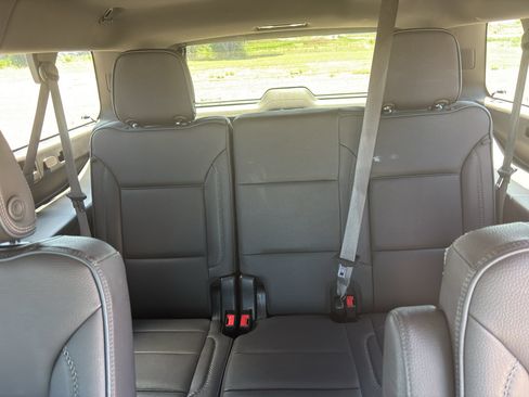Used 2021 GMC Yukon XL Denali w/ Denali Ultimate Package AWD/4WD image 13