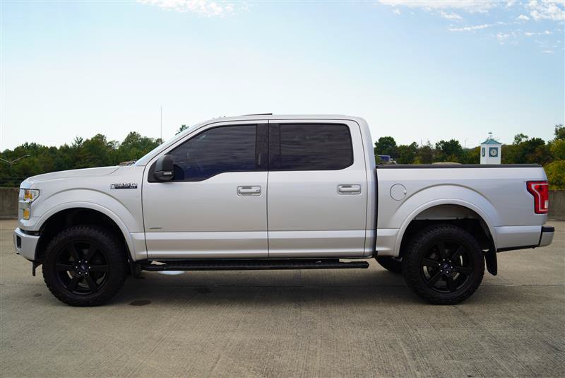 Used 2017 Ford F150 XLT w/ Equipment Group 302A Luxury AWD/4WD image 3